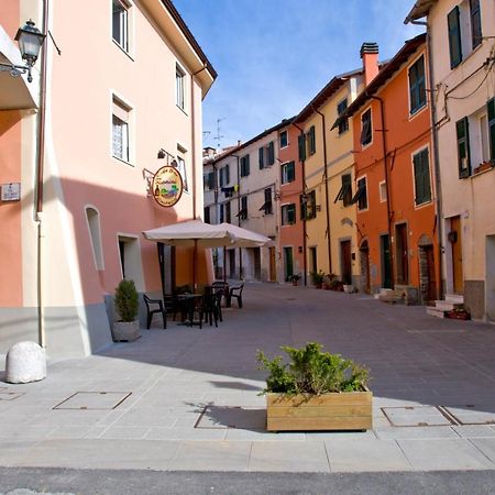 Antico Borgo Apartamento Brugnato Exterior foto